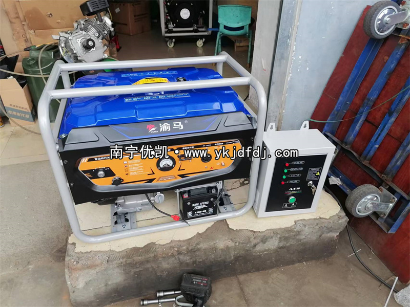 2022年7月12日，8KW汽油發(fā)電機(jī)組帶ATS柜發(fā)貨河池金城江