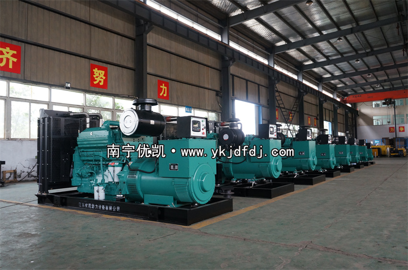 2022年12月2日，300KW康明斯柴油發(fā)電機(jī)組發(fā)貨浙江
