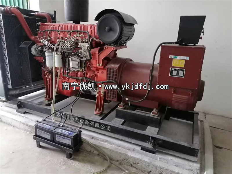 2023年9月20日，300kw玉柴發(fā)電機(jī)組保養(yǎng)安裝調(diào)試