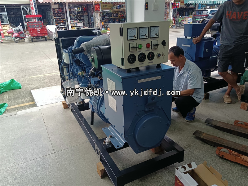 2024年7月29日，客戶到店自提50kw柴油發(fā)電機(jī)組