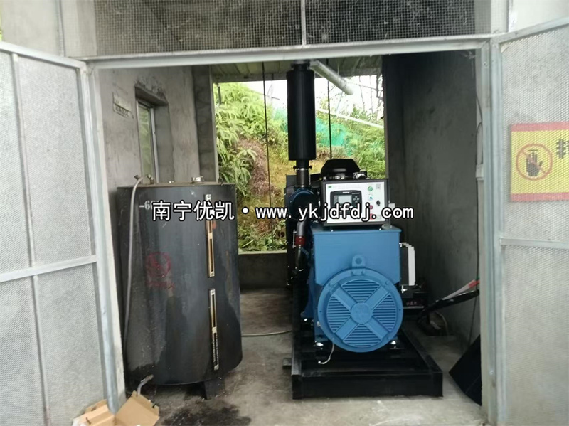 2024年8月5日，廣西大化項(xiàng)目300KW玉柴發(fā)電機(jī)組到貨安裝并通過驗(yàn)收