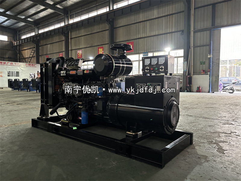 2025年3月13日，120kw濰坊雷納柴油發(fā)電機(jī)組裝車發(fā)貨。